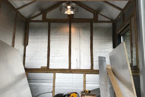 Electrics finished, insulation in progress